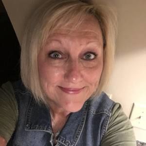 Meet your Posher, Angie